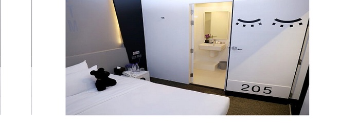 SUPERIOR ROOM 8 HOURS  Sleep box by Miracle Bangkok