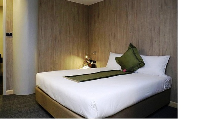 SUPERIOR ROOM 8 HOURS  Sleep box by Miracle Bangkok